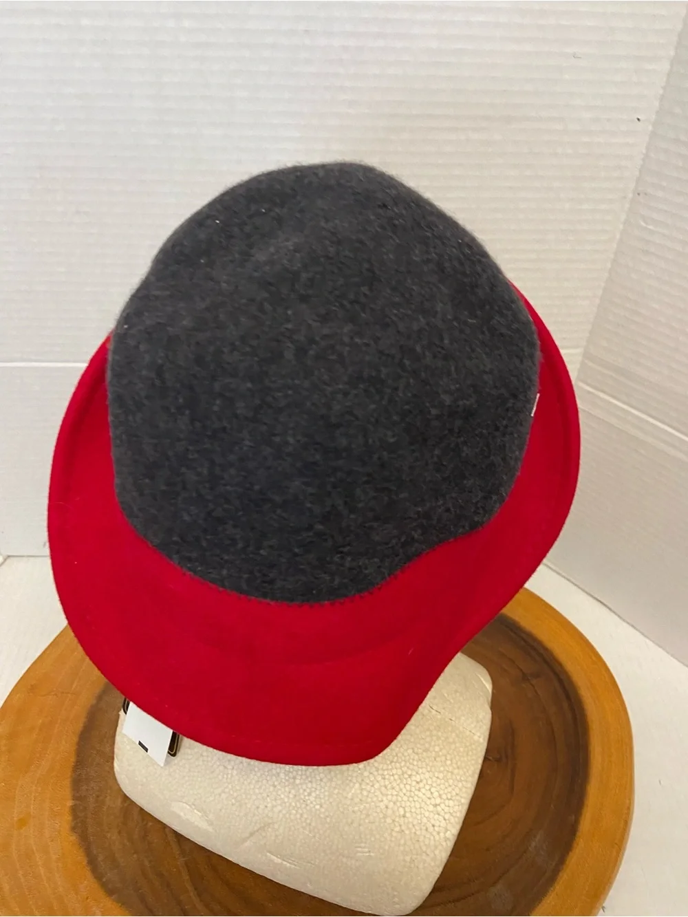 John Callahan Red & Black Felt Hat NWT